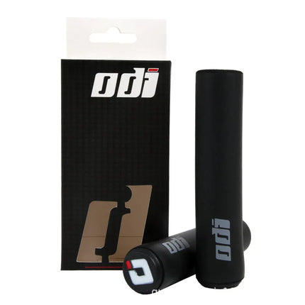 Puños de silicona ODI para bicicleta de montaña, plegable, ultraligero - tugranalmacen.com