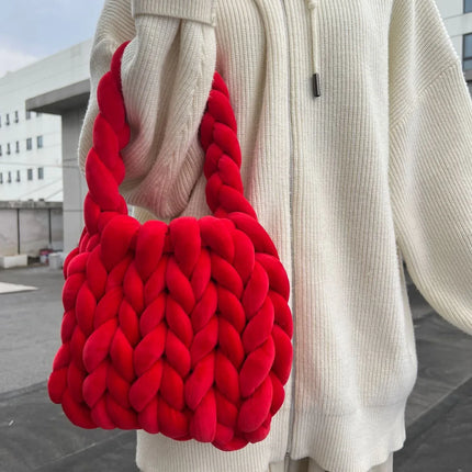 Bolsa de cartero tejida a mano con hilo hilado y núcleo de terciopelo de cristal. - tugranalmacen.com