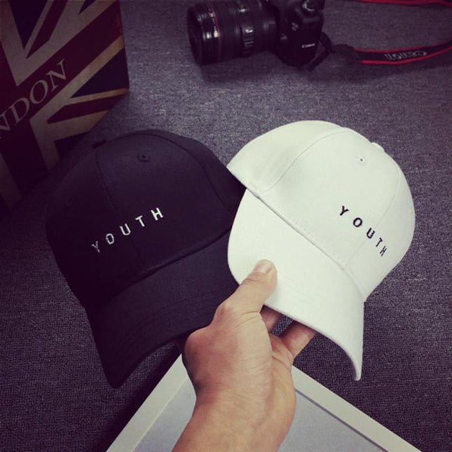 Gorra de algodón unisex blanca con estampado de letras