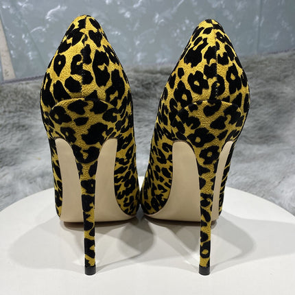 Zapatos de tacón alto con estampado animal para eventos