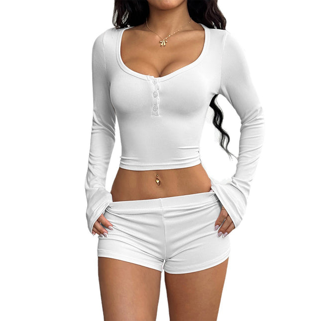 Conjunto de dos piezas, camiseta y pantalones cortos.