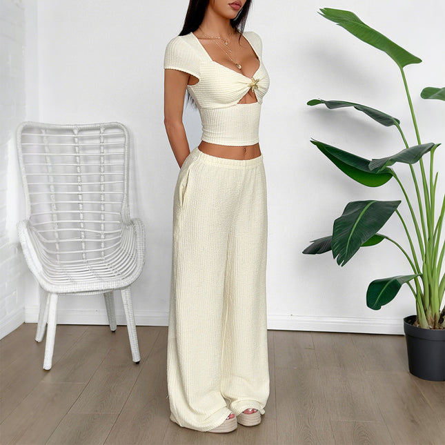 Conjunto estilo boho-chic para mujer con chaleco y pantalones anchos