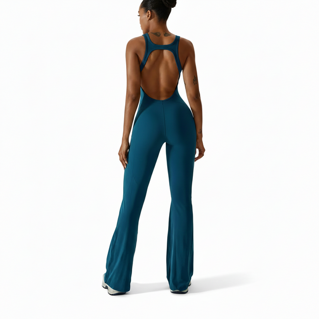 Mono de fitness y baile deportivo.