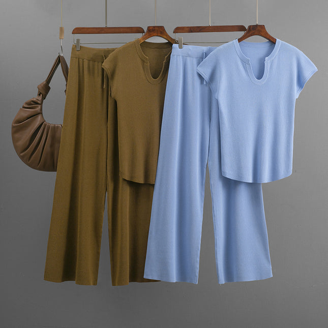 Conjunto de punto con cuello en U y manga corta