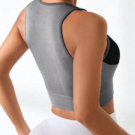 Camiseta deportiva de poliamida con cuello redondo