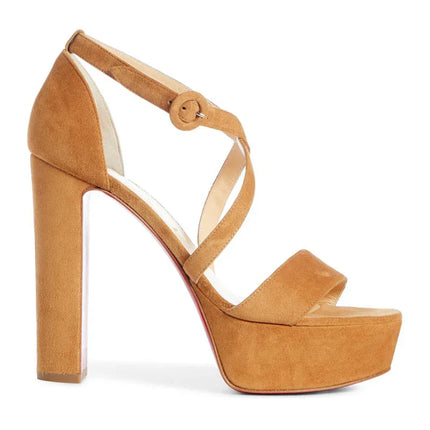 Sandalias plataforma de tacón grueso y tiras cruzadas color camel en ante