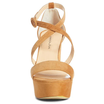 Sandalias plataforma de tacón grueso y tiras cruzadas en ante marrón estilo elegante