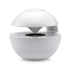 Altavoz Bluetooth portátil esférico en blanco